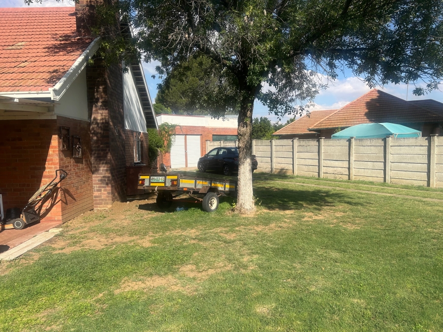 3 Bedroom Property for Sale in Vierfontein Free State